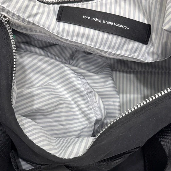 lululemon athletica Black Duffel Bag - Picture 5 of 8